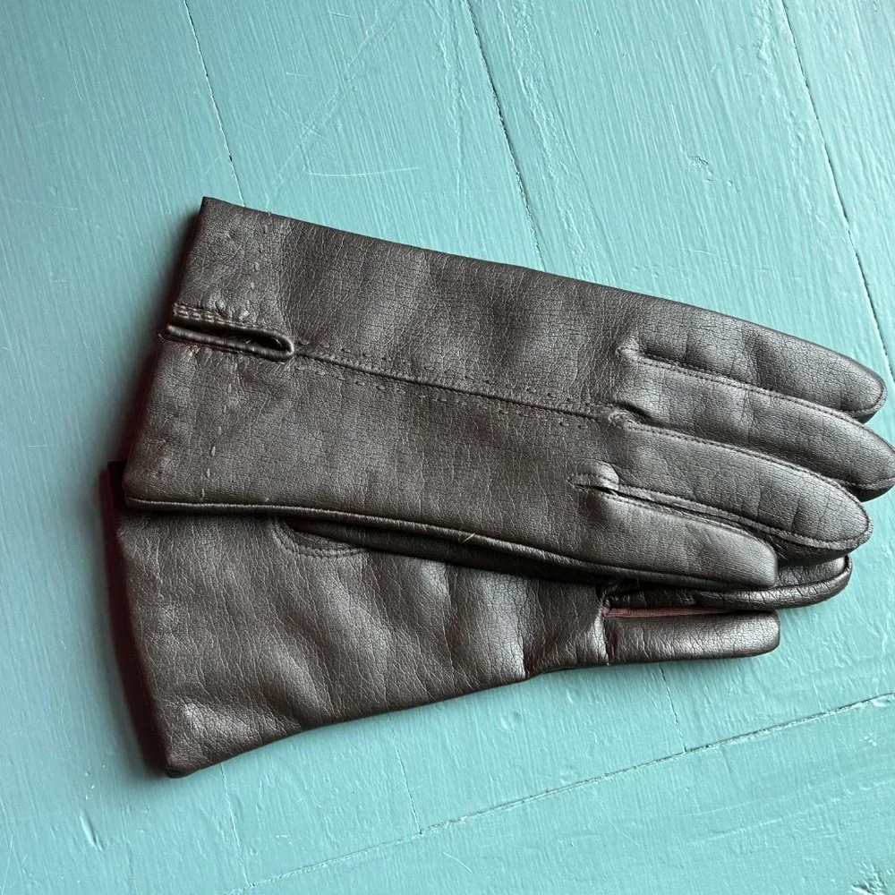 Brown Women's Gloves with Fur Lining - Size 8